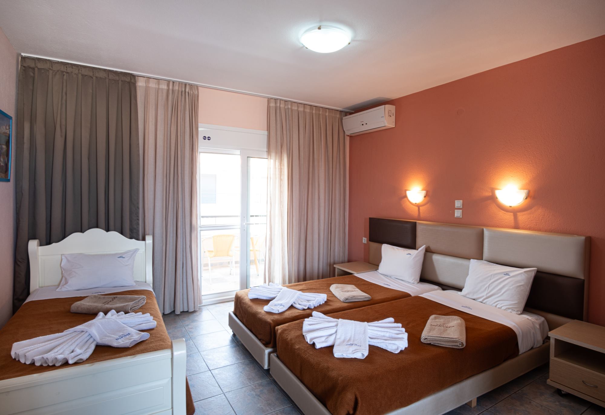 Tiara Holidays - Hotel Dionysos - Superior double room - bedroom